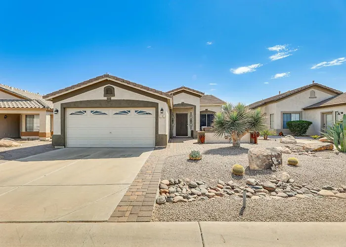Walk To Golf Course: Oasis W/ Fire Pit * Queen Creek