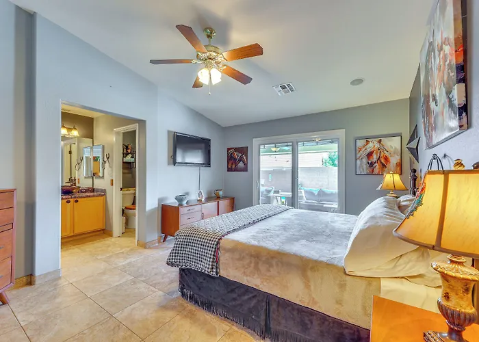 Walk To Golf Course: Oasis W/ Fire Pit * Queen Creek