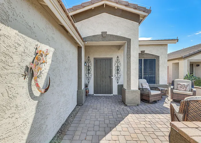 Walk To Golf Course: Oasis W/ Fire Pit Holiday home Queen Creek