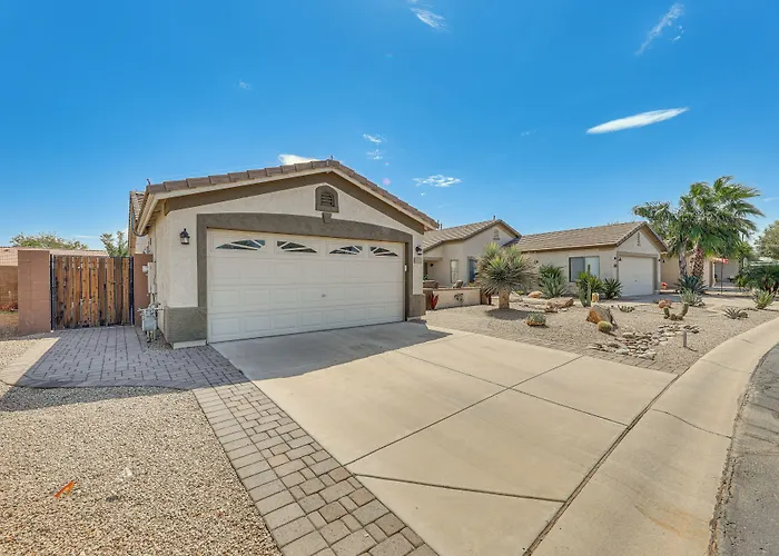 Walk To Golf Course: Oasis W/ Fire Pit * Queen Creek