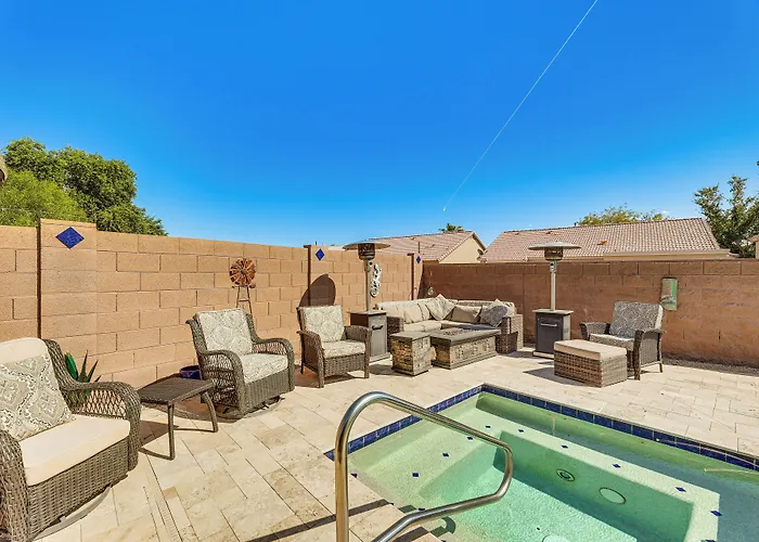 Walk To Golf Course: Oasis W/ Fire Pit Holiday home Queen Creek